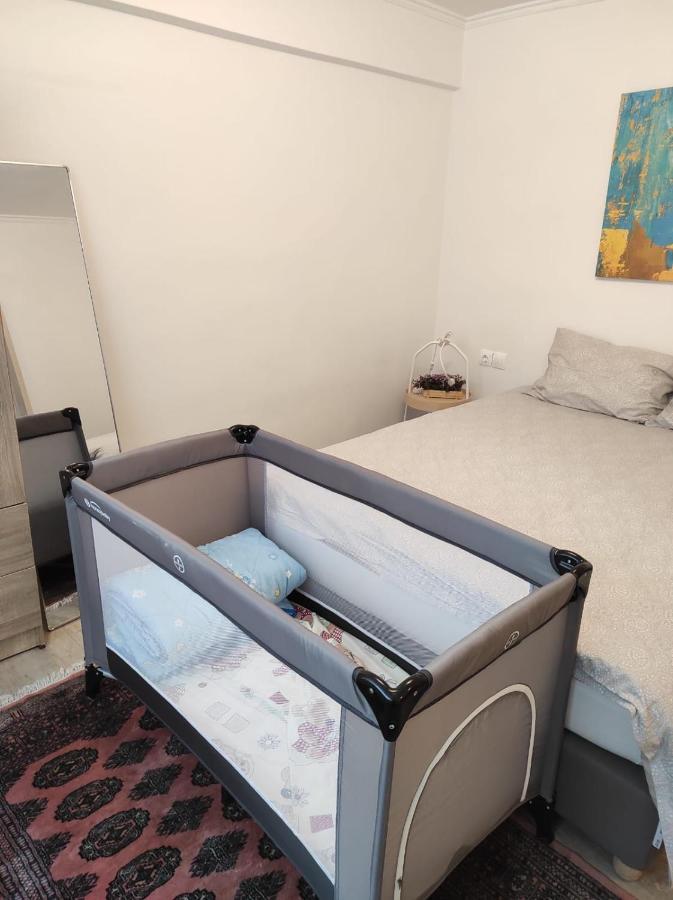 Stylish, Comfortable, Basement Loft-Like Apartment With Amenities Атина Екстериор снимка