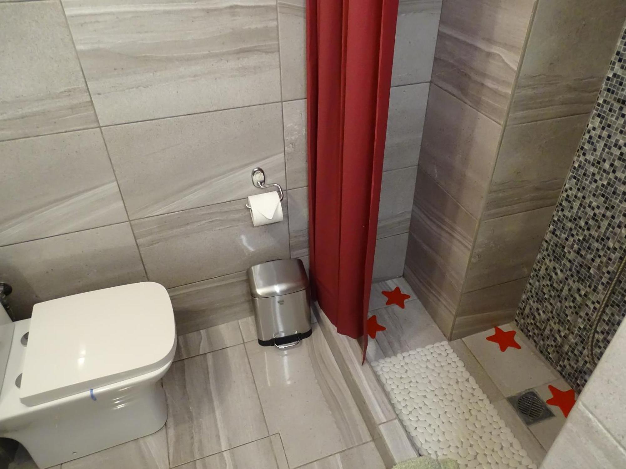 Stylish, Comfortable, Basement Loft-Like Apartment With Amenities Атина Екстериор снимка