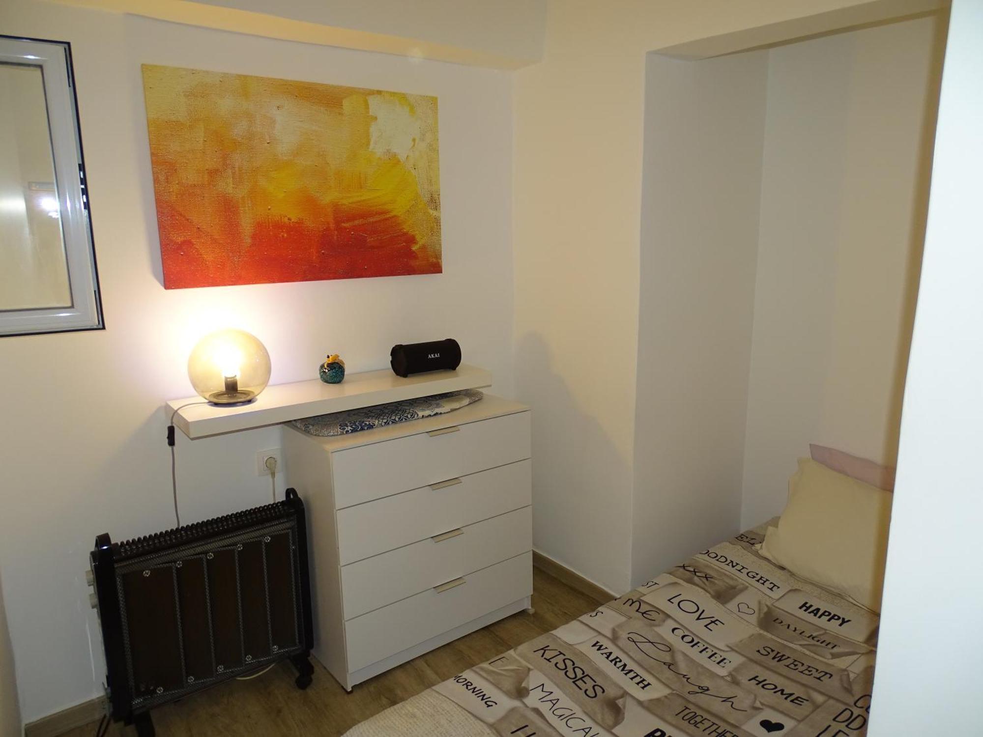 Stylish, Comfortable, Basement Loft-Like Apartment With Amenities Атина Екстериор снимка